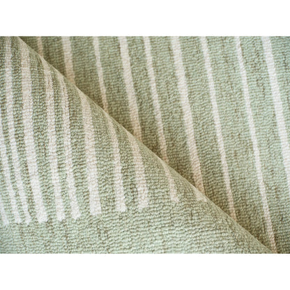 Dusseldorf 7343 Rug by Exquisite Rugs in sage green, ivory. Made from new zealand wool in a unique style.