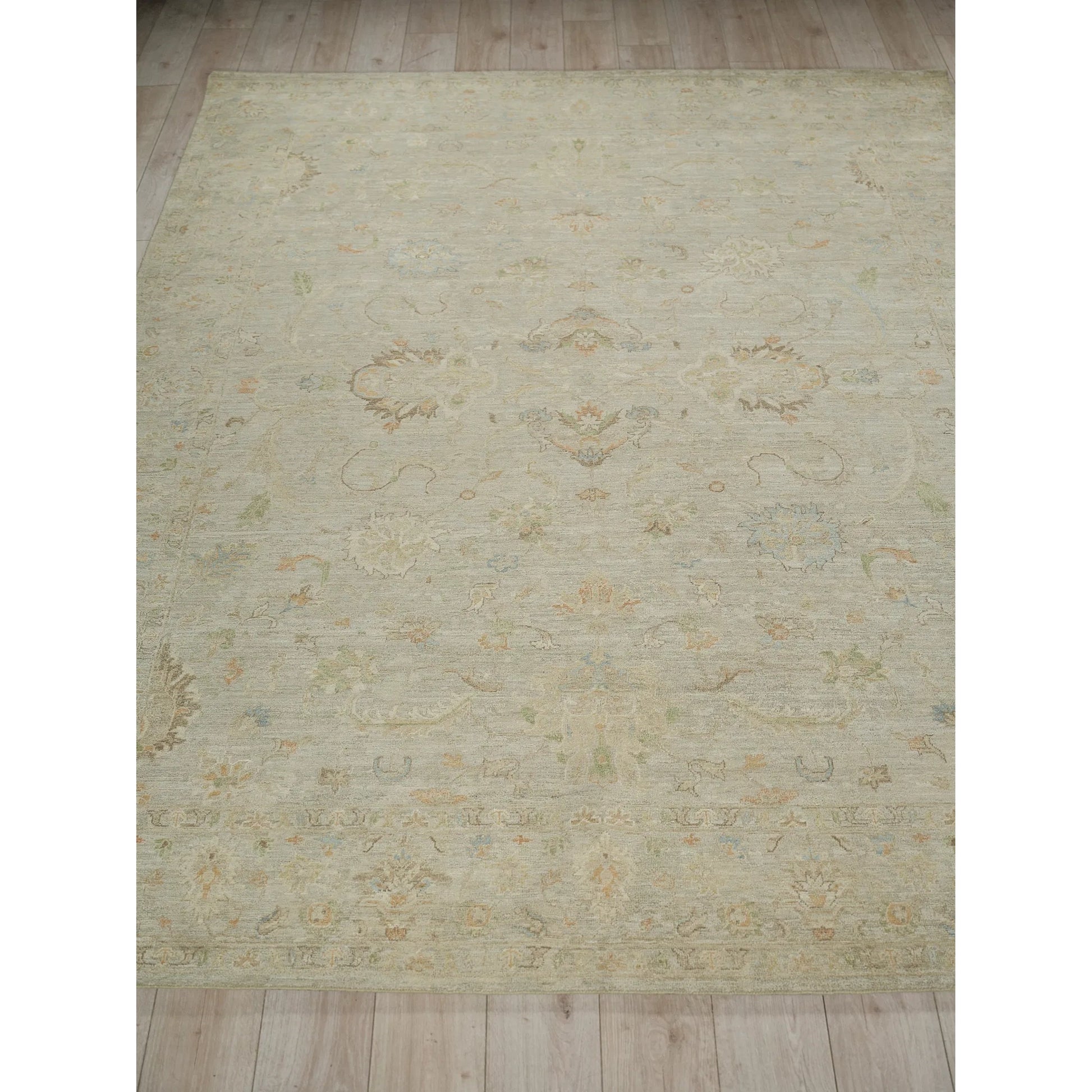 Santorini 7417 Rug by Exquisite Rugs in light silver. Made from wool, silk in a unique style.