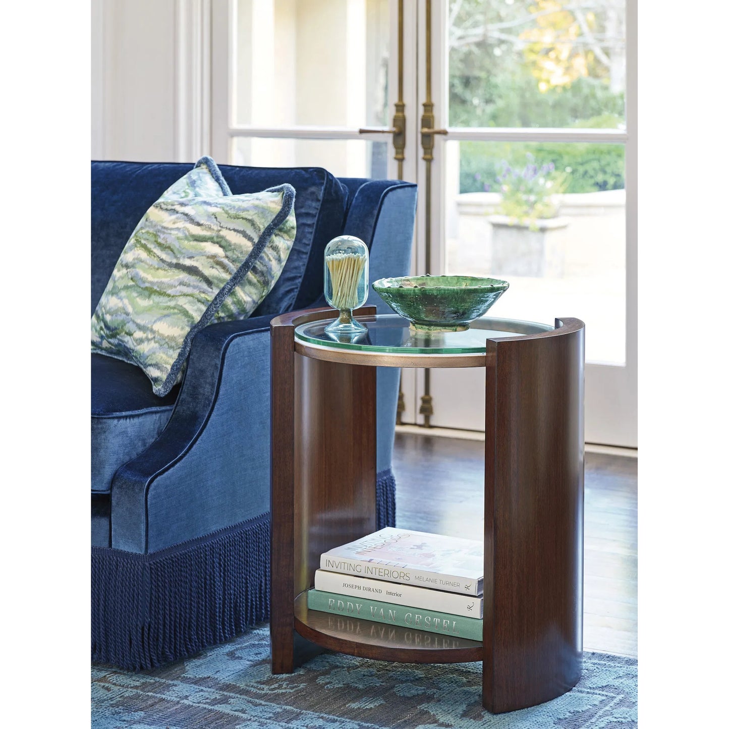 008 SI-2371335 | Lifestyle | Lennox Round Accent Table by Lexington. Made from walnut, metal in a traditional style.