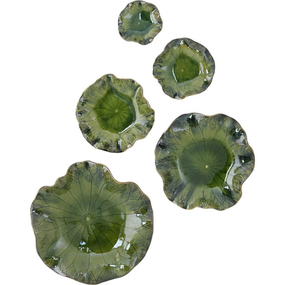 Free for Lily Plate by Global Views. Made from ceramic in a coastal style.