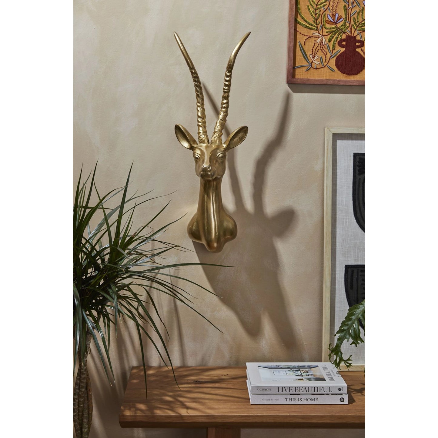 003 SI-2082608 | Lifestyle | Antelope Head by Accent Decor in gold. Made from metal in a modern style.