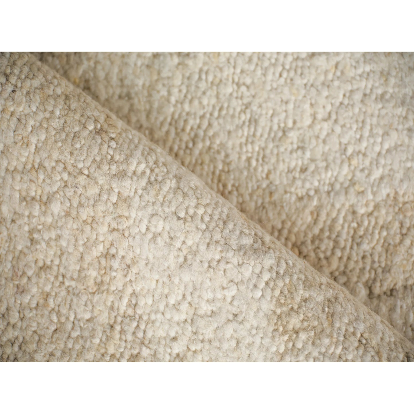 004 SI-2543720,SI-2543723,SI-2543724,SI-2543725 | Additional Silo | Sunstone 7487 Rug by Exquisite Rugs in ivory, cream. Made from wool in a unique style.