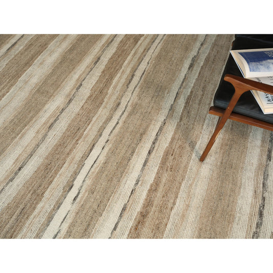 Oslo 7513 Rug by Exquisite Rugs in ivory, brown. Made from ghazni wool in a unique style.