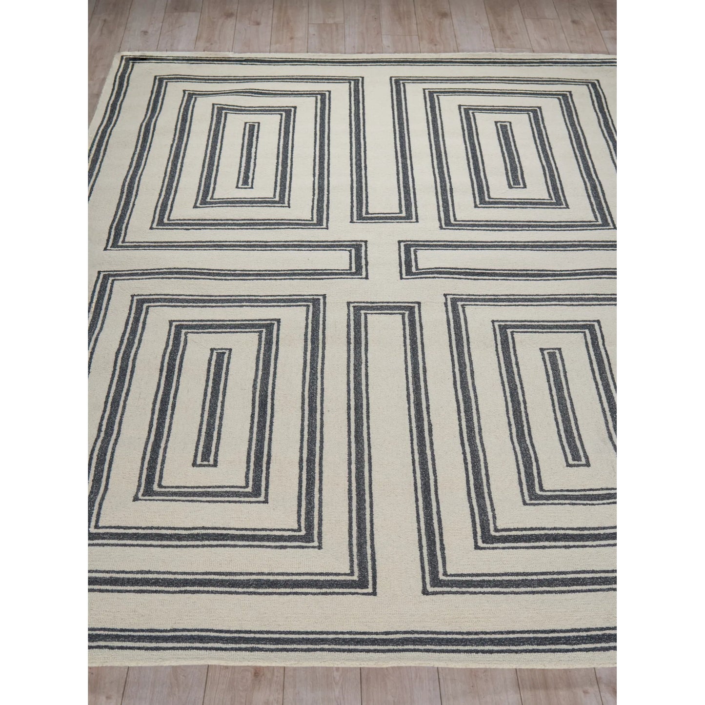 003 SI-2543822,SI-2543828,SI-2543829 | Additional Silo | Studio 7531 Rug by Exquisite Rugs in ivory, black. Made from new zealand wool in a unique style.