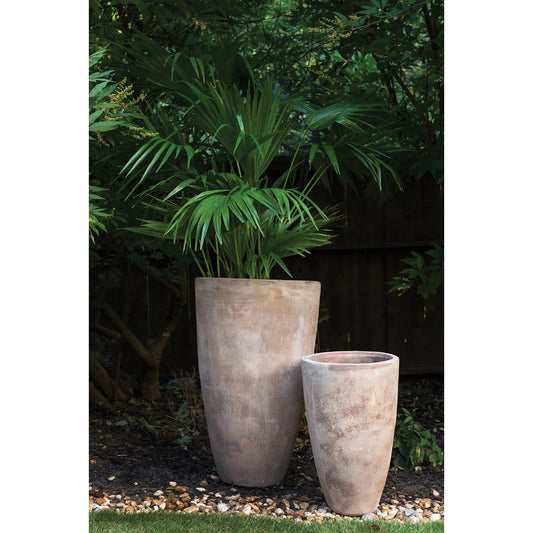 Stellan Vase by Accent Decor in terracotta. Made from ceramic in a unique style.