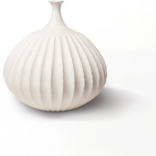 Sawtooth Vase by Global Views. Made from ceramic in a coastal style.