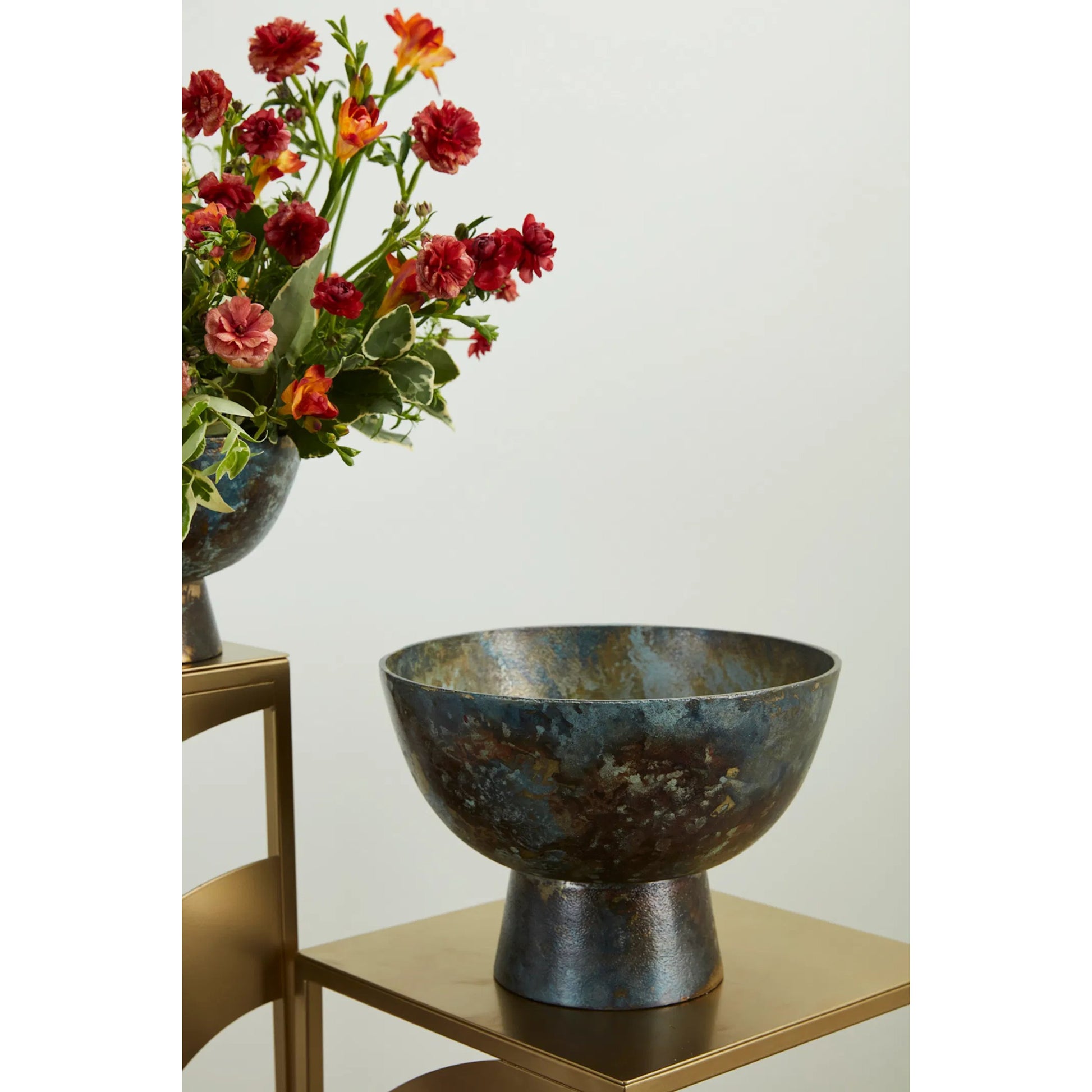 Edinburgh Compote by Accent Decor in bronze. Made from metal in a unique style.