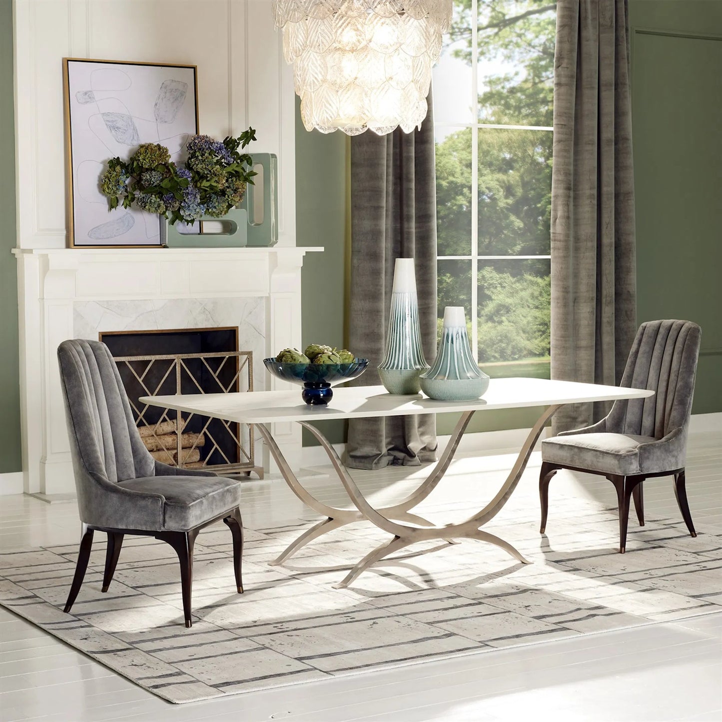 003 SR-701709 | Lifestyle | Murano Leaf Chandelier by Global Views. Made from frosted glass in a transitional style.