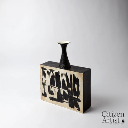 Thetis Vase by Global Views. Made from ceramic in a eclectic & global style.