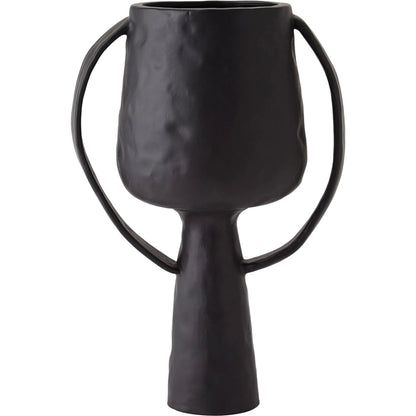 Aquitaine Vase by Global Views. Made from ceramic in a modern style.