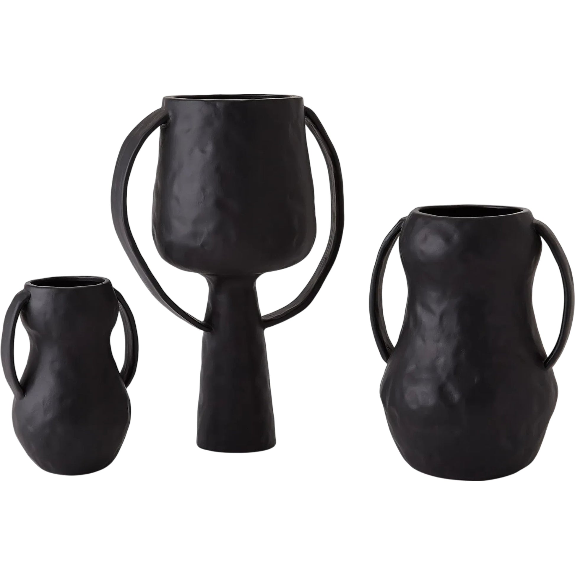 Aquitaine Vase by Global Views. Made from ceramic in a modern style.