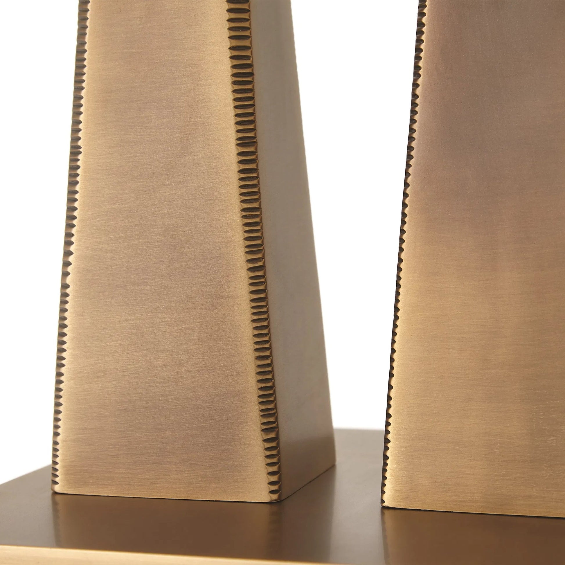 Capitol Table Lamp by Global Views. Made from brass, white marble in a traditional style.