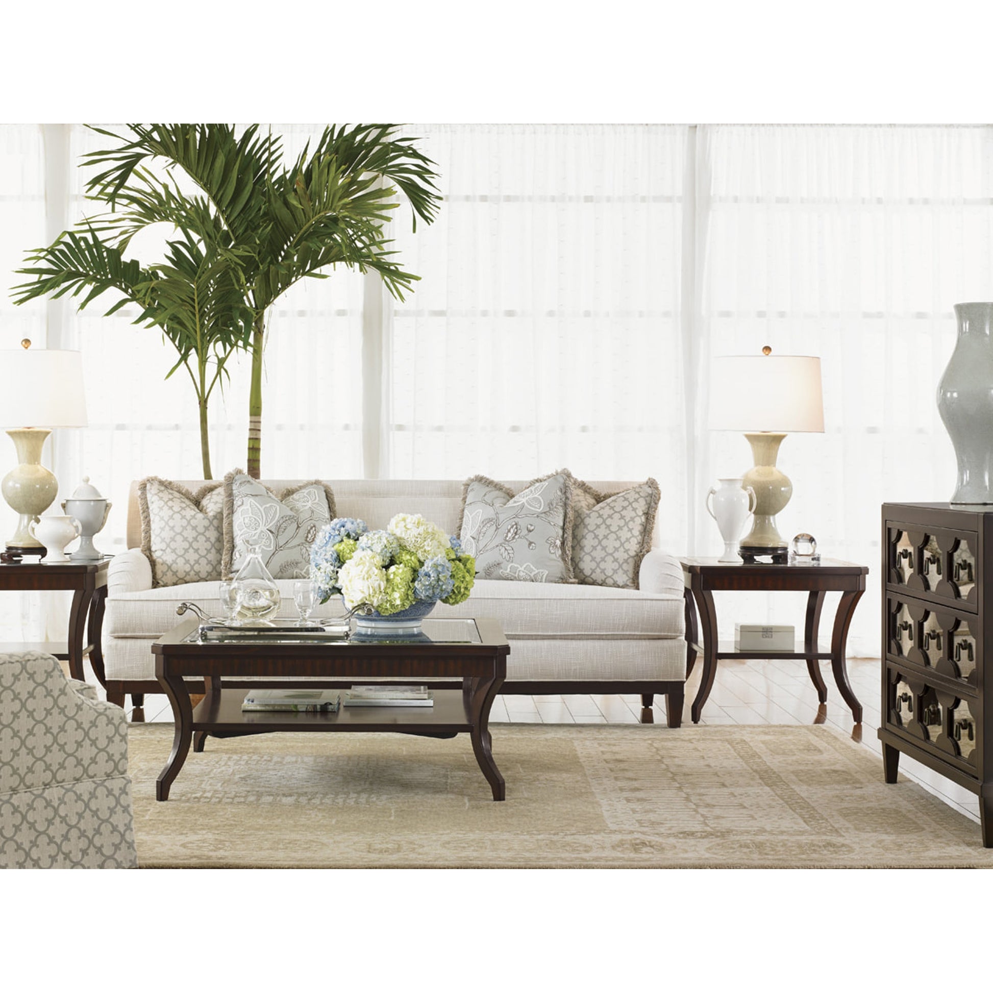 Hillcrest Lamp Table by Lexington. Made from unique in a transitional style.