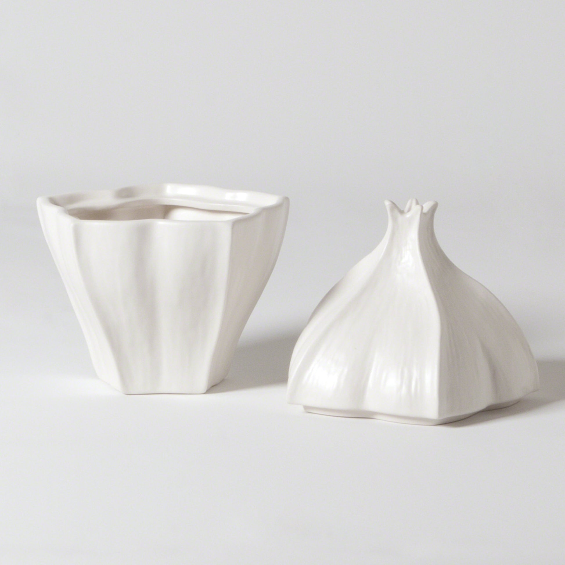 Star Fruit Box by Global Views. Made from ceramic in a modern style.