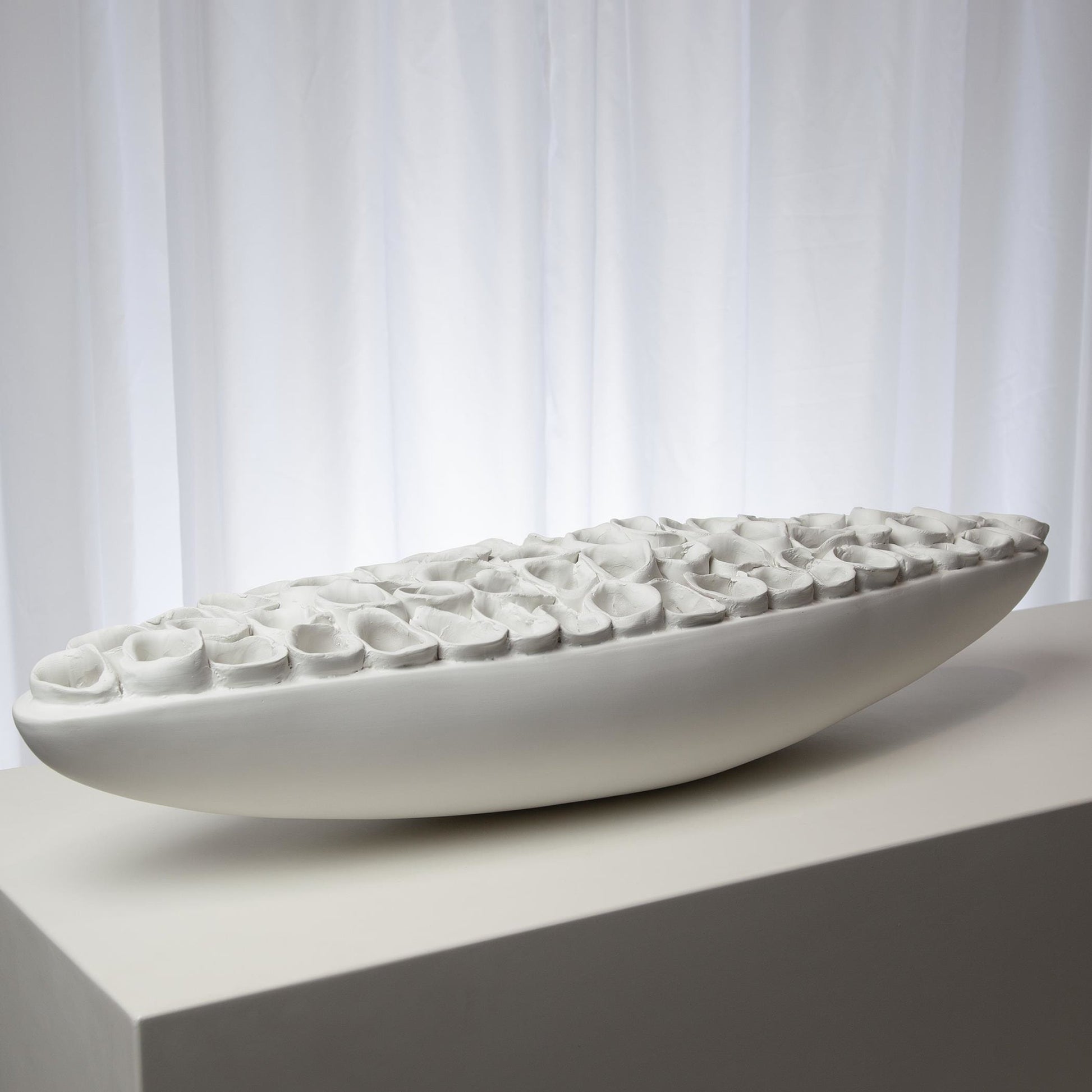 Reef Centerpiece by Global Views. Made from artistic ceramic in a coastal style.