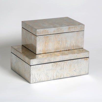 Leaf Box by Global Views in champagne, vietnamese lacquer. Made from mdf in a transitional style.