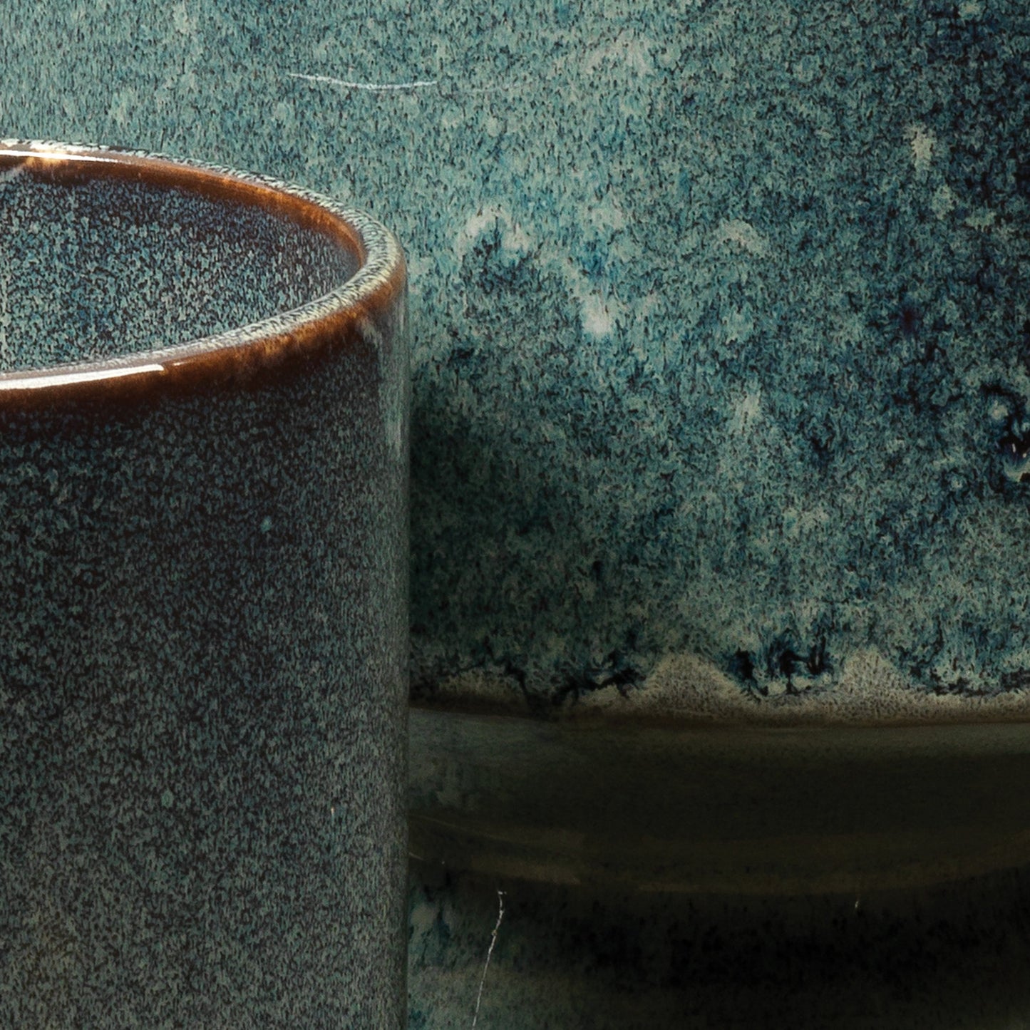 003 S-291805 | Closeup | Berkeley Pots by Jamie Young in blue. Made from ceramic in a transitional style.