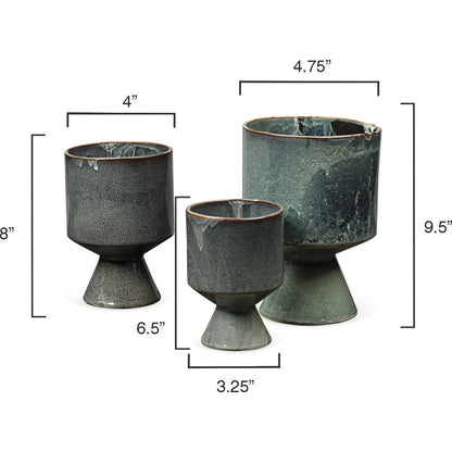 Berkeley Pots by Jamie Young in blue. Made from ceramic in a transitional style.