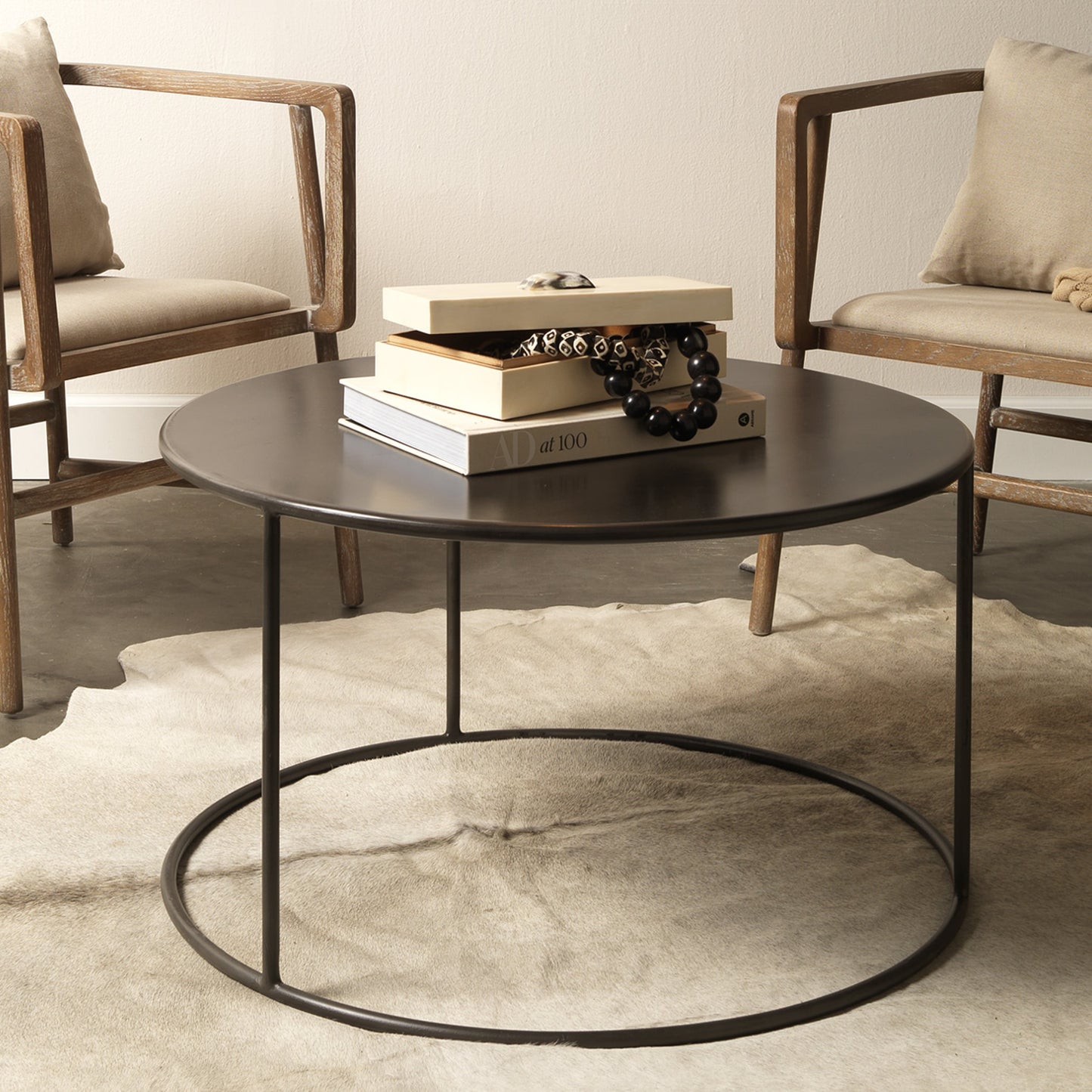 009 SR-707869 | Lifestyle | Constantine Box by Jamie Young in cream resin with horn accent. Made from resin on mdf, horn in a modern style.