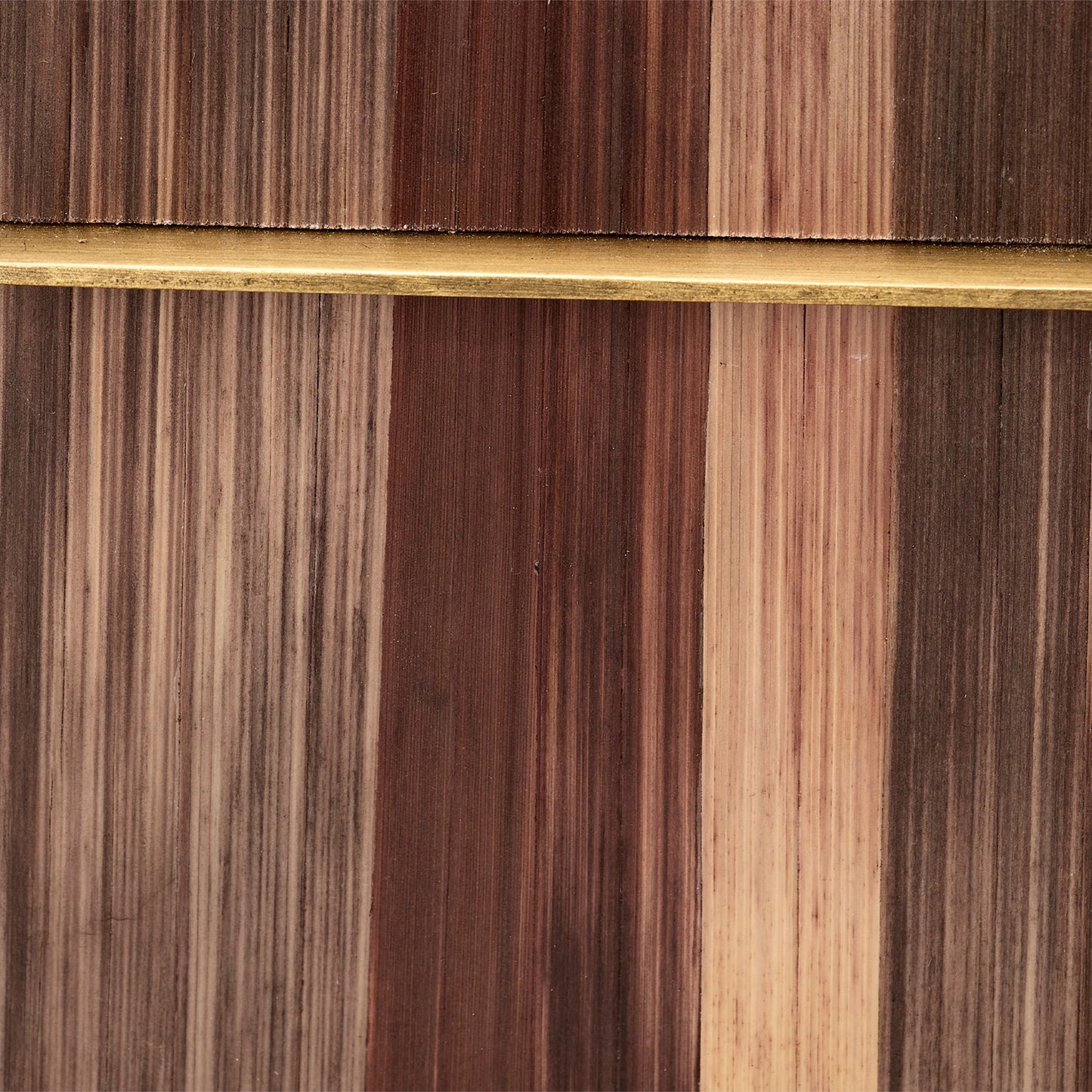 007 SI-2146434 | Closeup | Palm Marquetry Box by Jamie Young. Made from straw, mdf, chambray, iron, suede in a modern style.