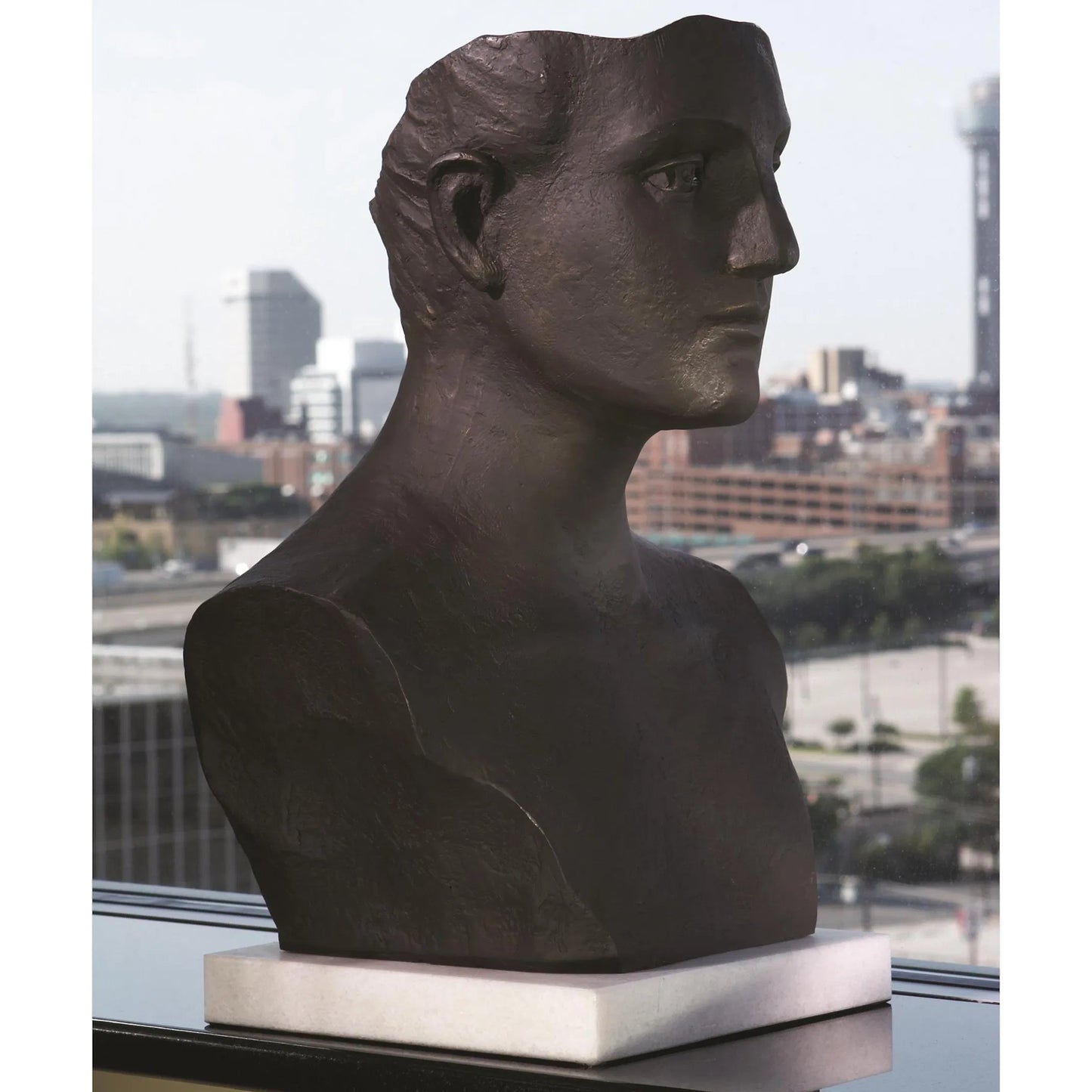003 SR-701400 | Additional Silo | Head Sculpture by Global Views. Made from iron, white marble in a eclectic & global style.