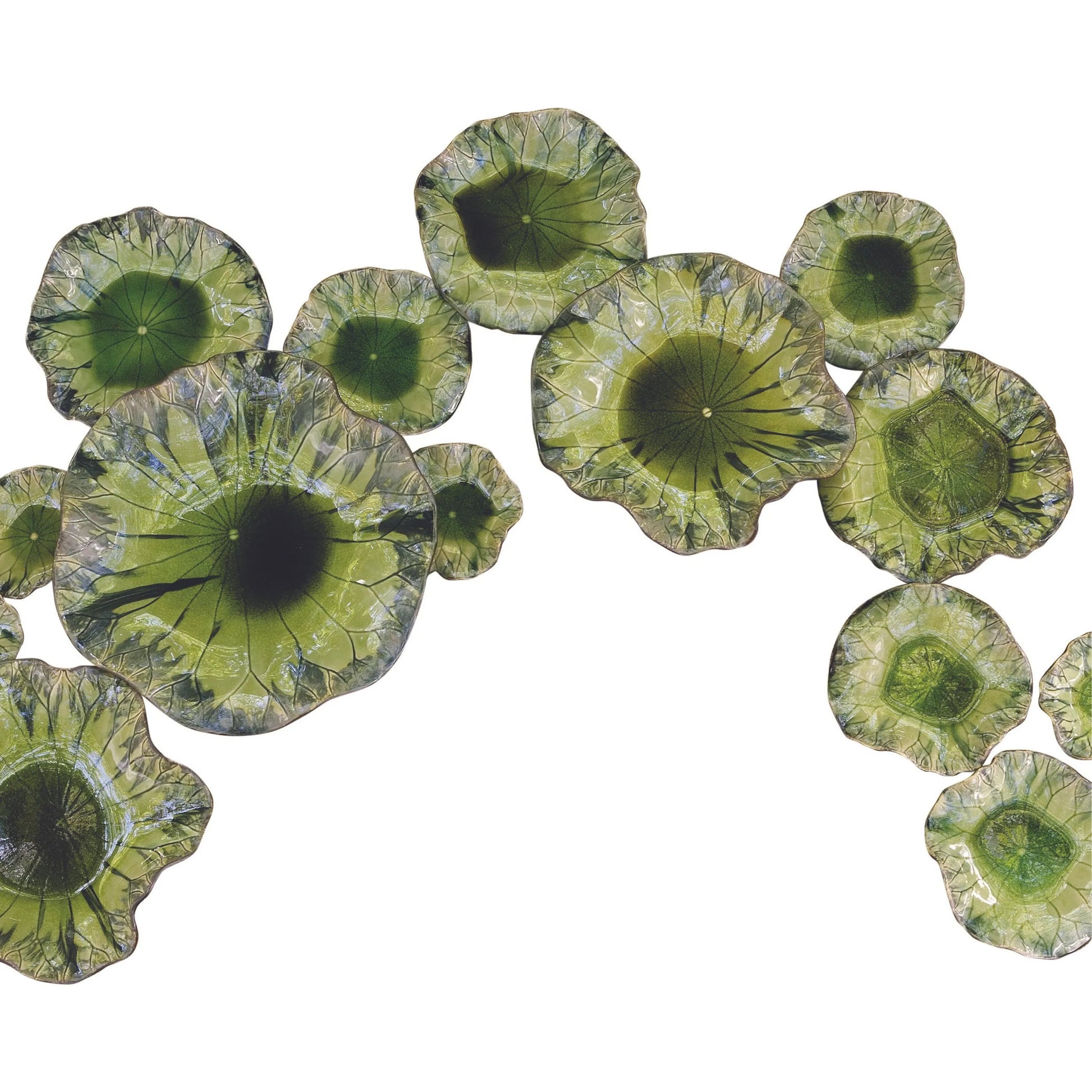 Free for Lily Plate by Global Views. Made from ceramic in a coastal style.