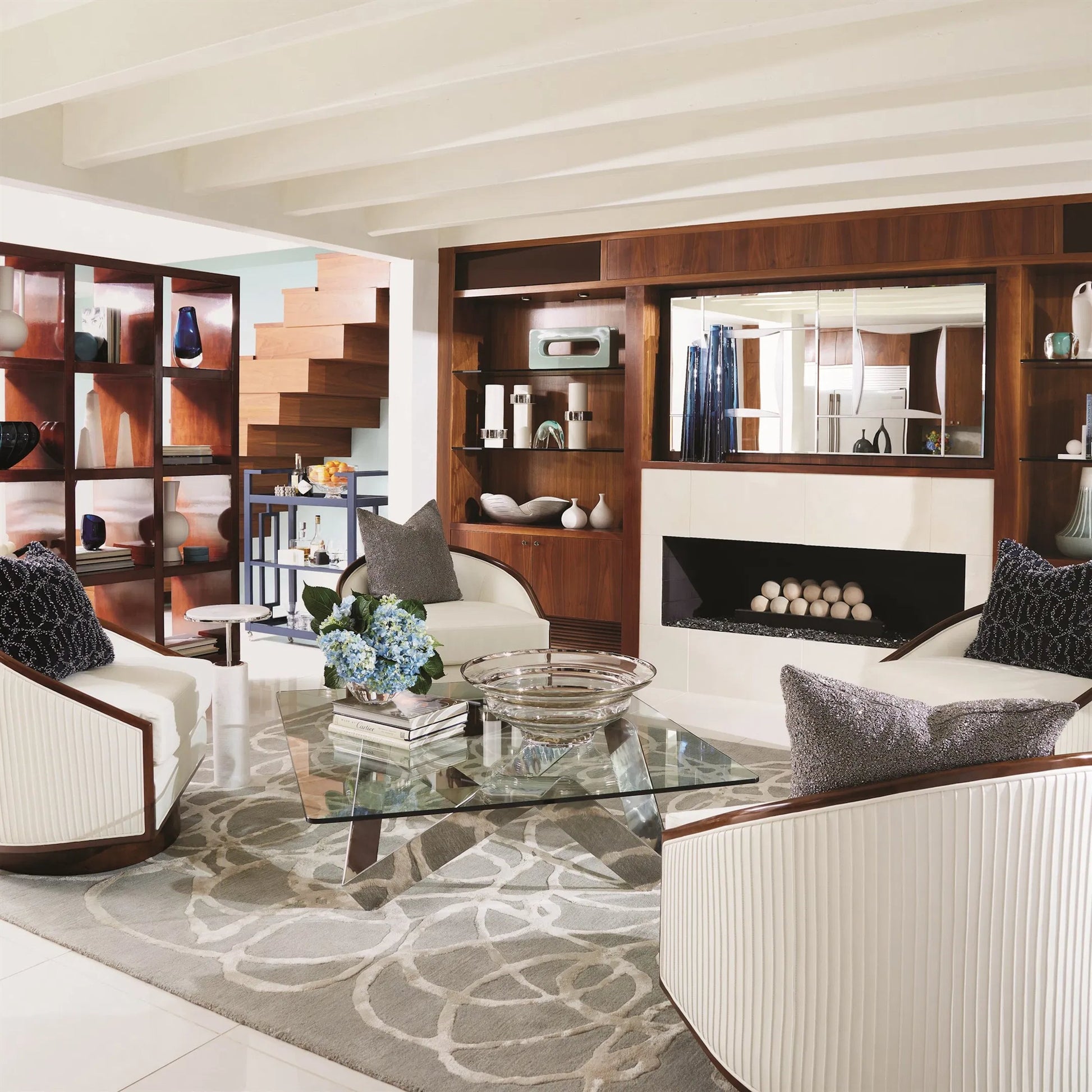 Saturn Bowl by Global Views. Made from art glass in a transitional style.