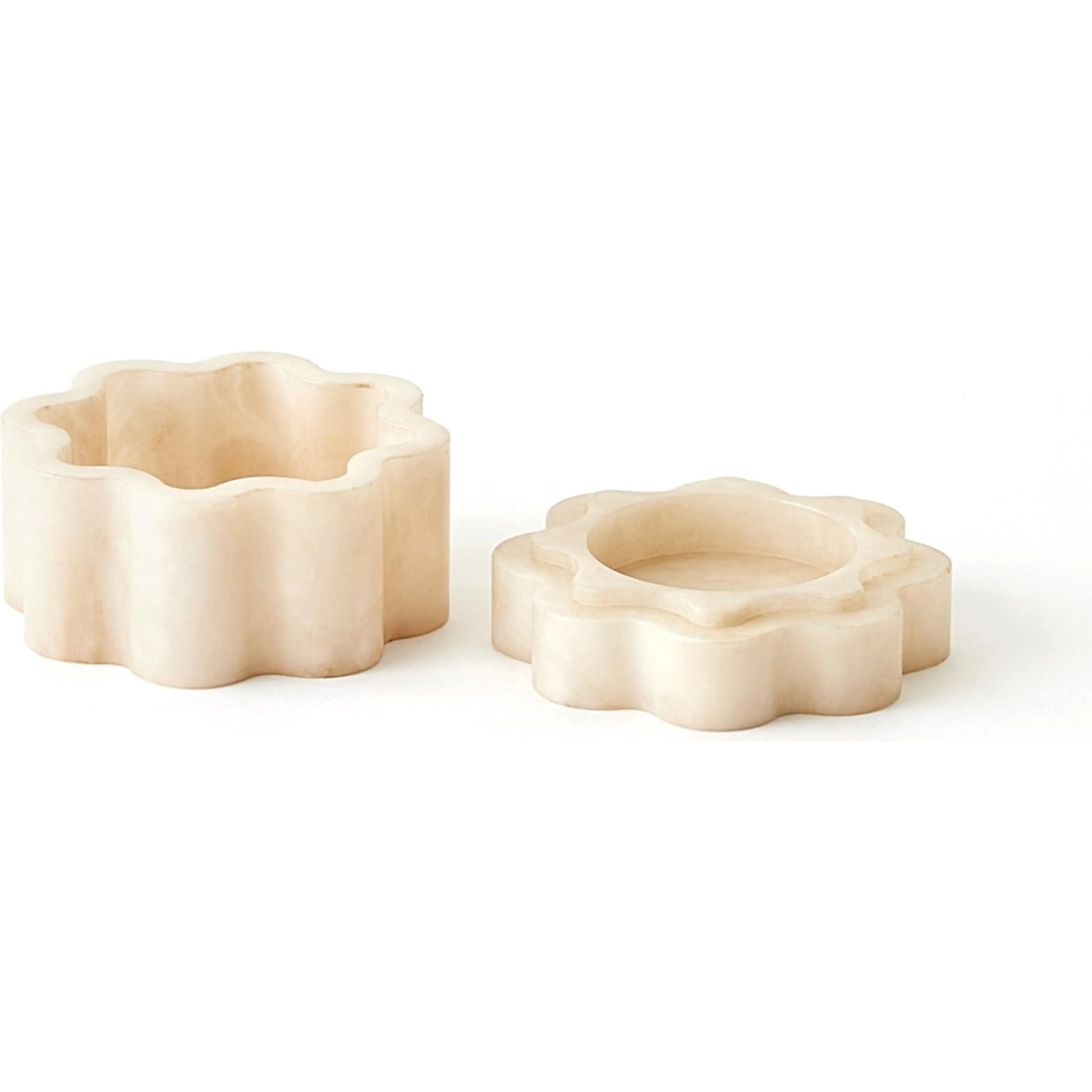 Cumulus Alabaster Wide Box by Global Views in ivory. Made from unique in a unique style.