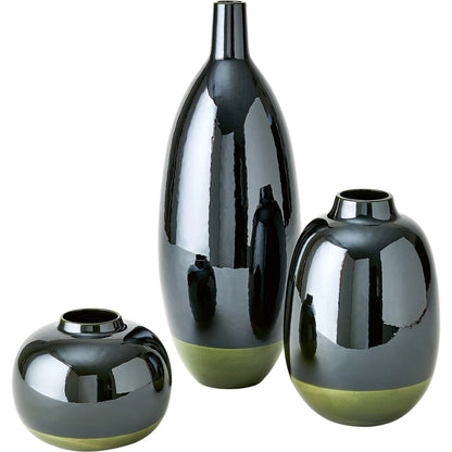 Tidal Vase by Global Views. Made from earthenware in a transitional style.
