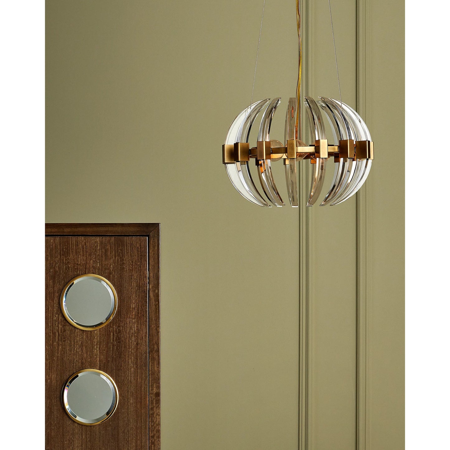 004 SI-2191693 | Lifestyle | Coquette Small Brass Chandelier by Currey and Company in clear, antique brass. Made from optic crystal, metal in a modern style.