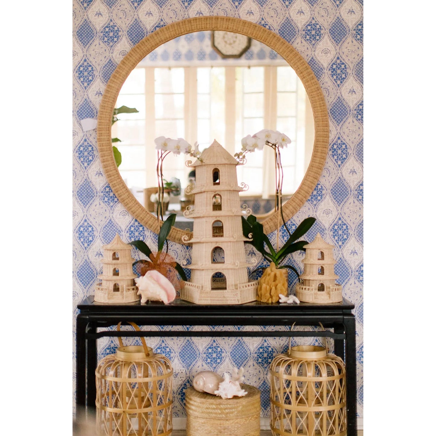 006 SI-2453005 | Lifestyle | Dunmore Round Wicker Mirror by Chelsea House in tan. Made from rattan in a transitional style.