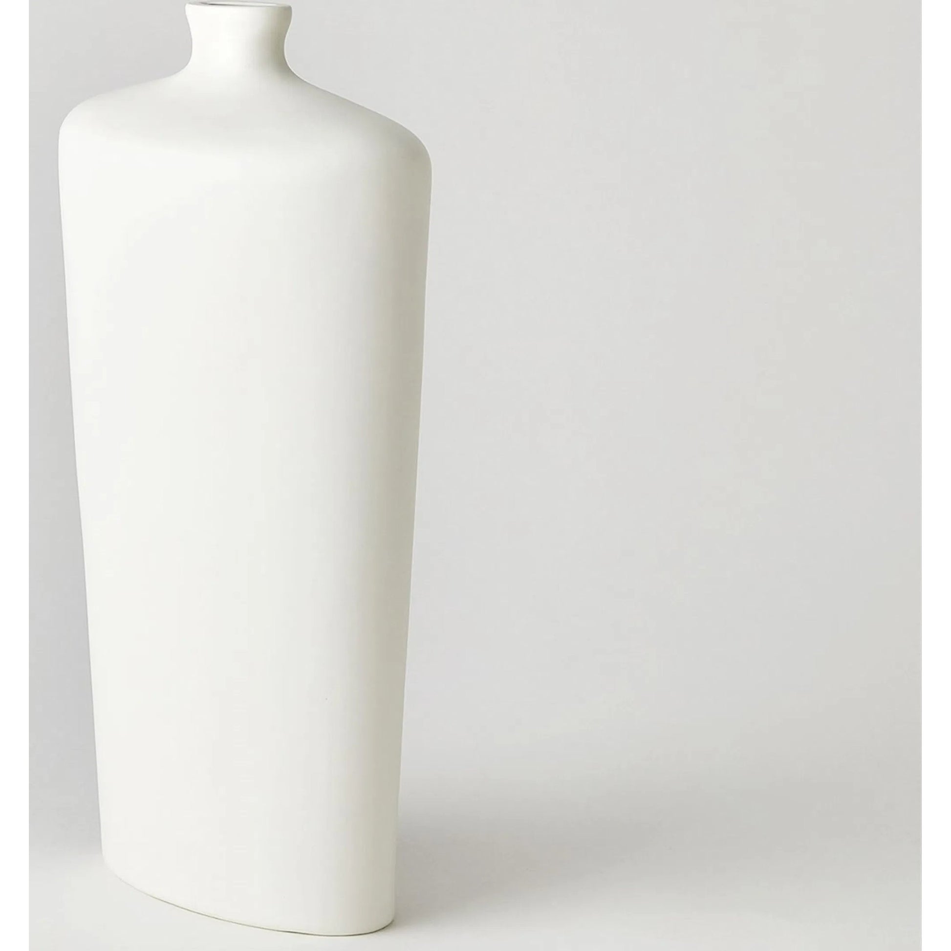 Terzo Vase by Global Views in matte white. Made from unique in a modern style.