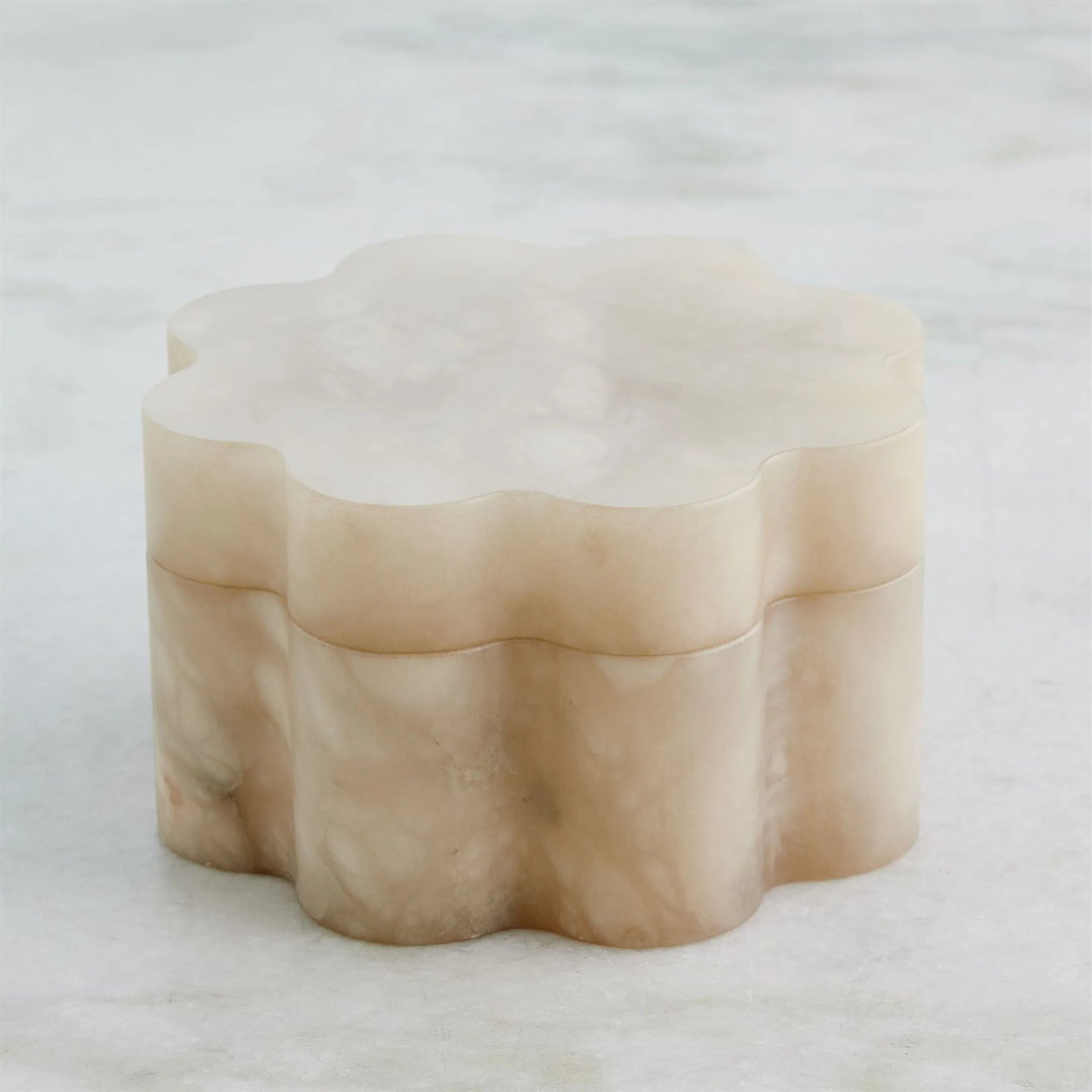 Cumulus Alabaster Wide Box by Global Views in ivory. Made from unique in a unique style.