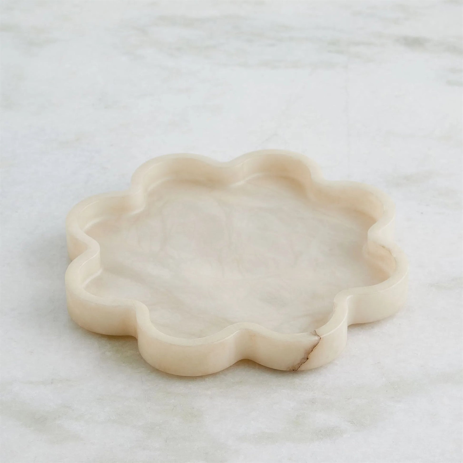 Cumulus Alabaster Tray by Global Views in ivory. Made from unique in a unique style.