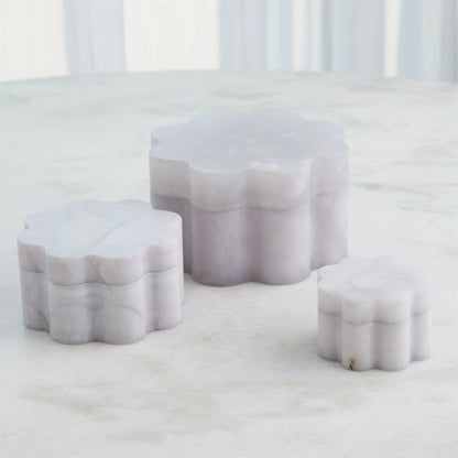 Cumulus Alabaster Wide Box by Global Views in ivory. Made from unique in a unique style.