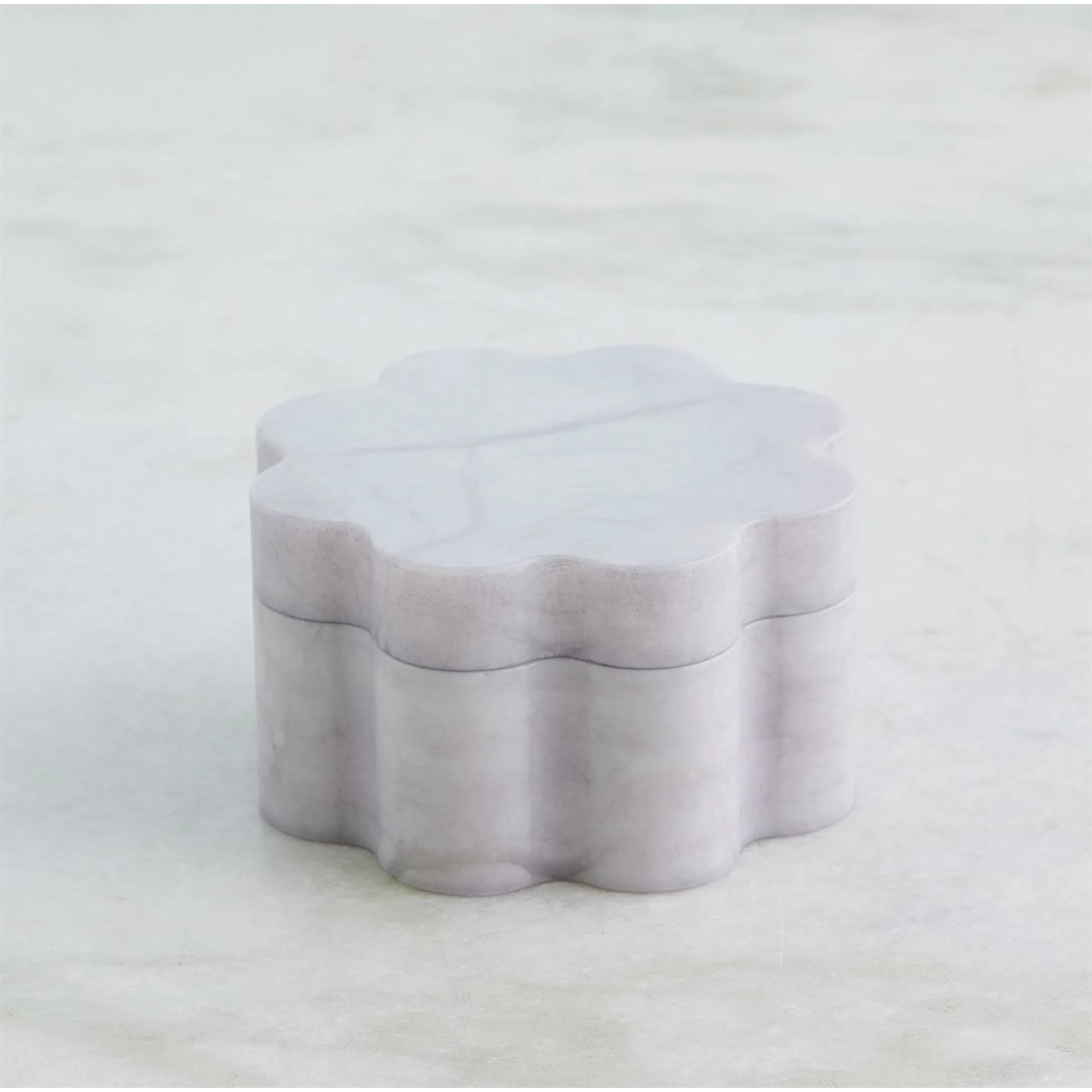 Cumulus Alabaster Wide Box by Global Views in ivory. Made from unique in a unique style.