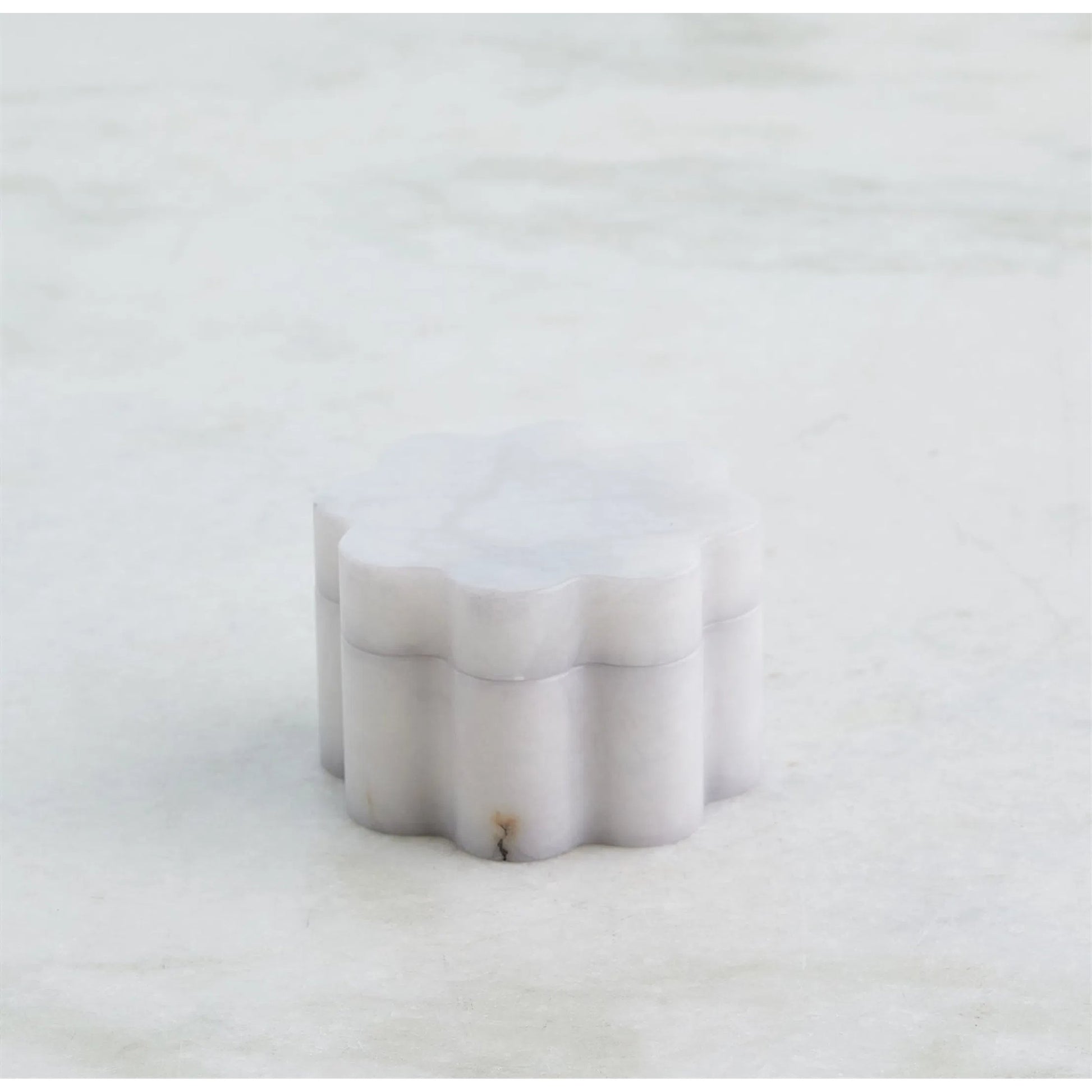 Cumulus Alabaster Wide Box by Global Views in ivory. Made from unique in a unique style.