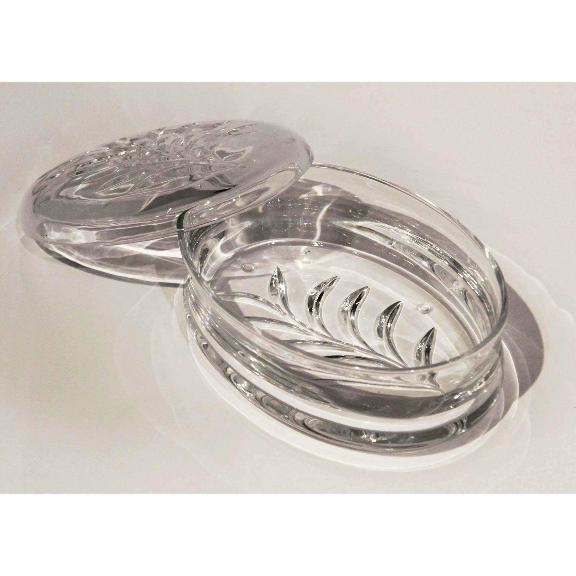 Oliver Dish by Maitland-Smith. Made from unique in a modern style.