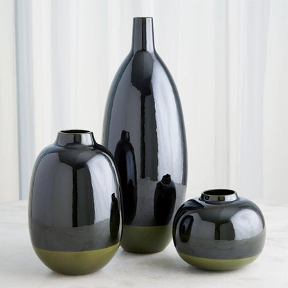 Tidal Vase by Global Views. Made from earthenware in a transitional style.