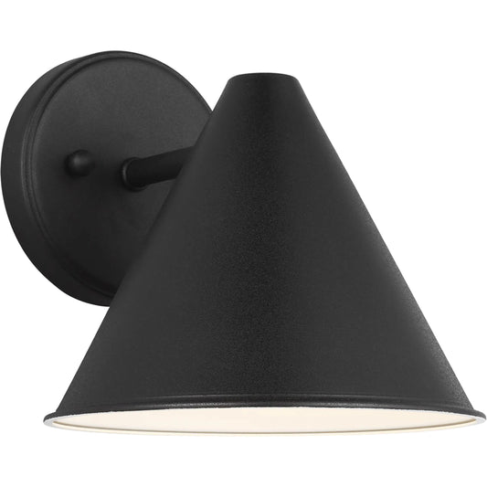 Crittenden 1 Light Outdoor Wall Lantern by Visual Comfort & Co. in black. Made from aluminum in a unique style.