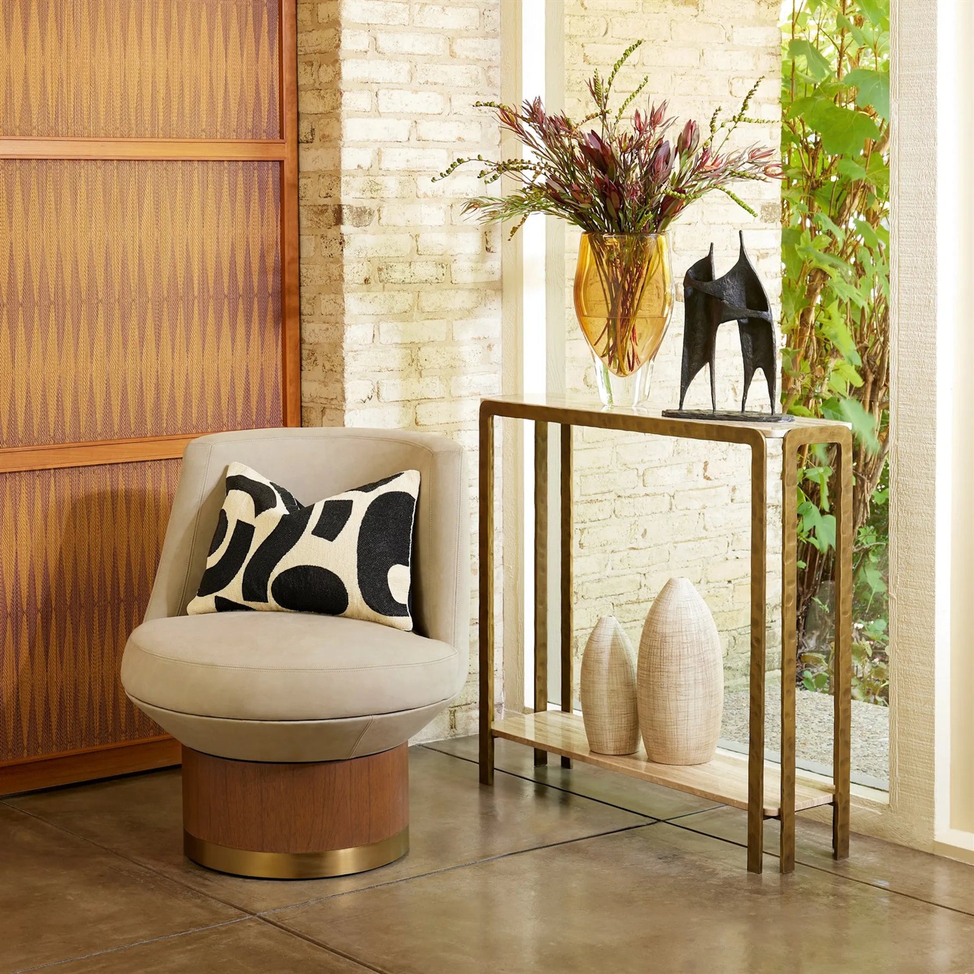 Kraft Pedestal by Global Views in bronze and antique bronze. Made from unique in a eclectic & global style.