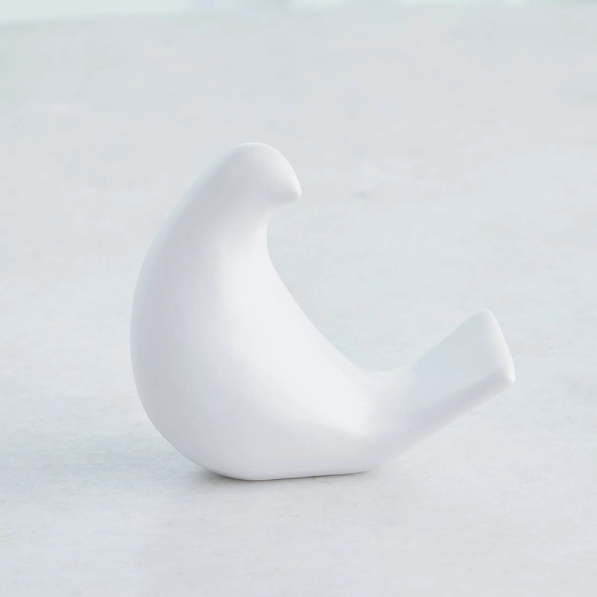 Les Animaux, Moineau by Global Views. Made from ceramic in a modern style.