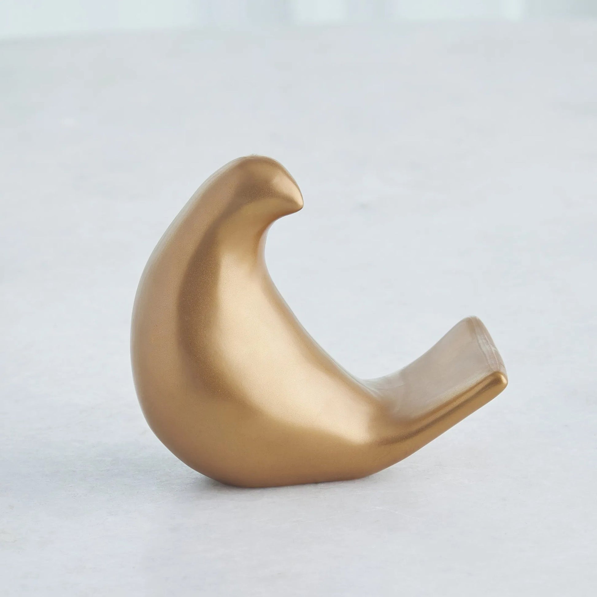 Les Animaux, Moineau by Global Views. Made from ceramic in a modern style.