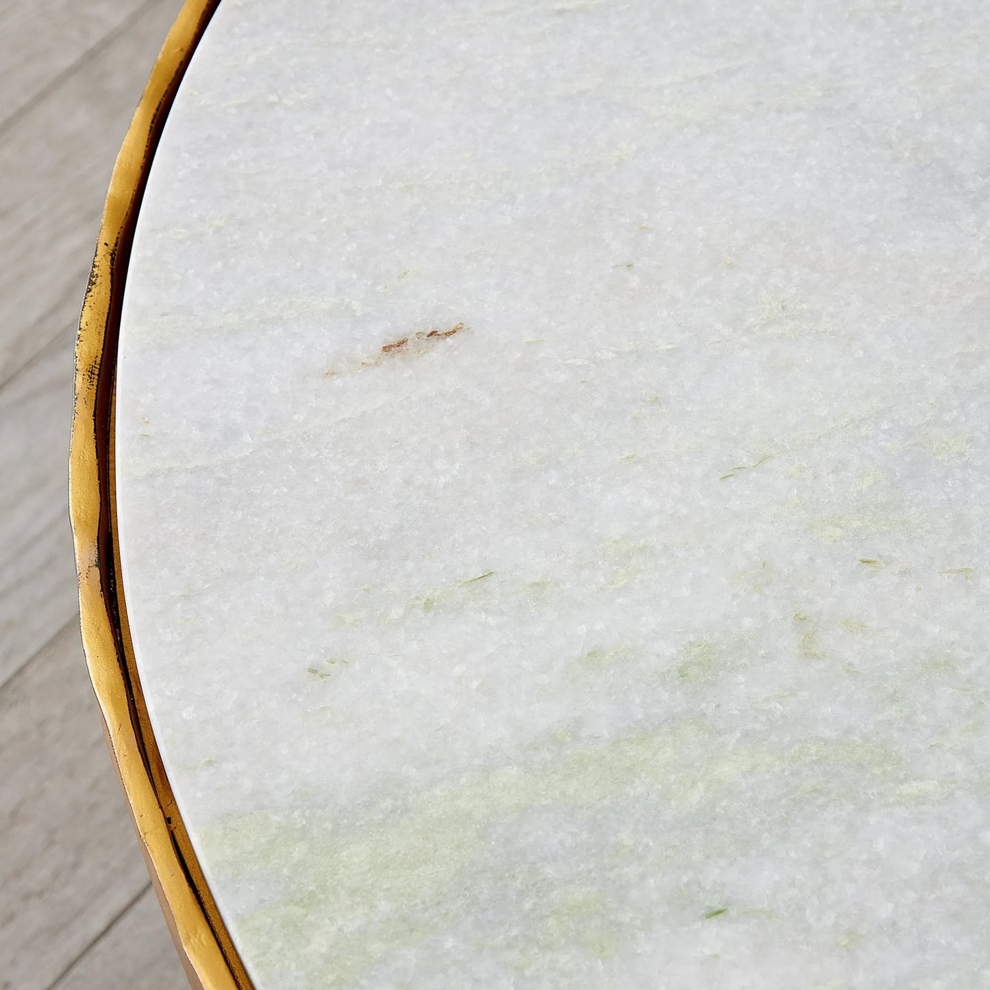 016 SI-2446020 | Closeup | Circle/Square Cocktail Table by Global Views in gold with white marble. Made from iron, marble in a modern style.