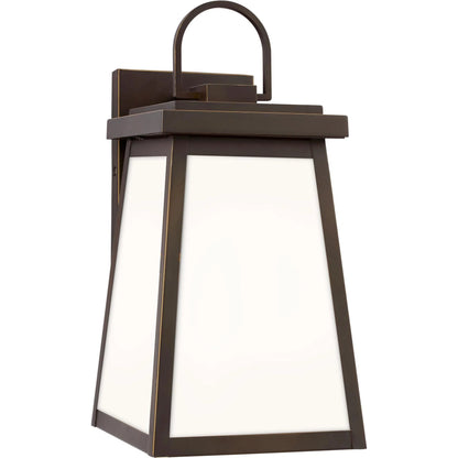 Founders Medium One Light Outdoor Wall Lantern by Visual Comfort & Co.. Made from aluminum in a cottage & farmhouse style.