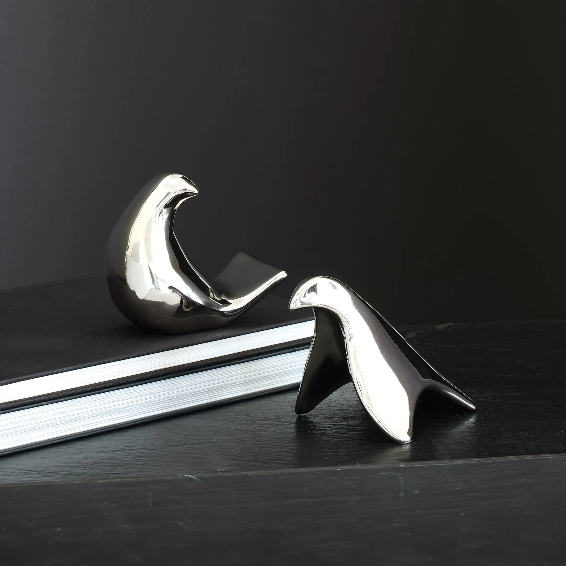 Les Animaux, Colombe by Global Views. Made from ceramic in a unique style.