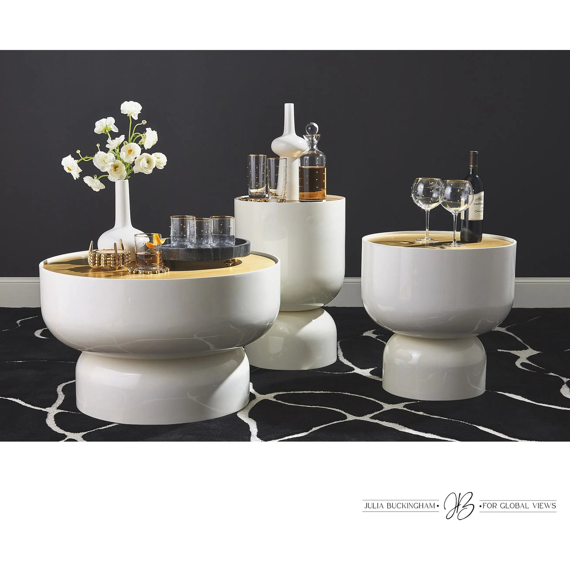 Three Kings Side Table by Global Views in gold, white, off-white and white lacquer. Made from unique in a transitional style.