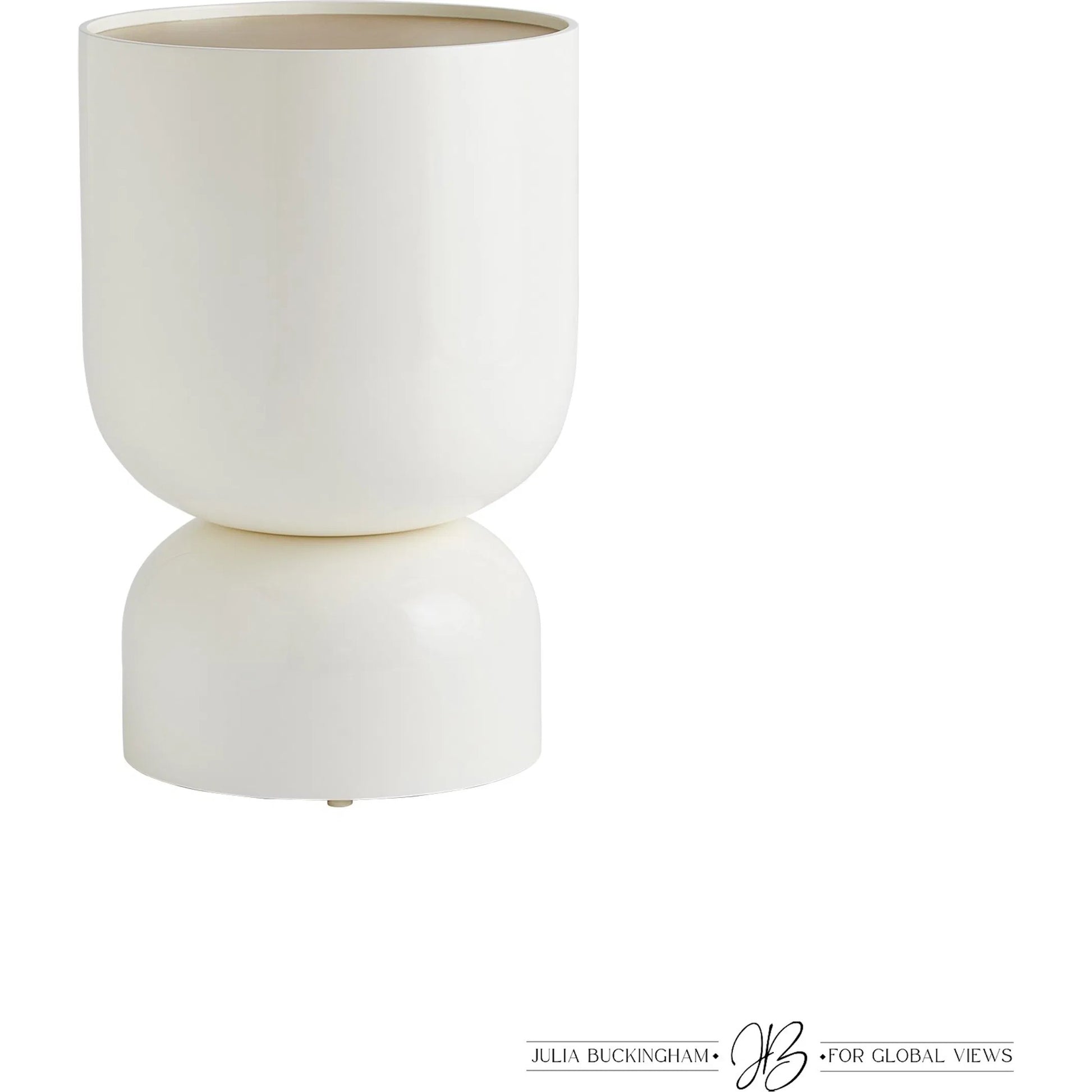 Three Kings Side Table by Global Views in gold, white, off-white and white lacquer. Made from unique in a transitional style.