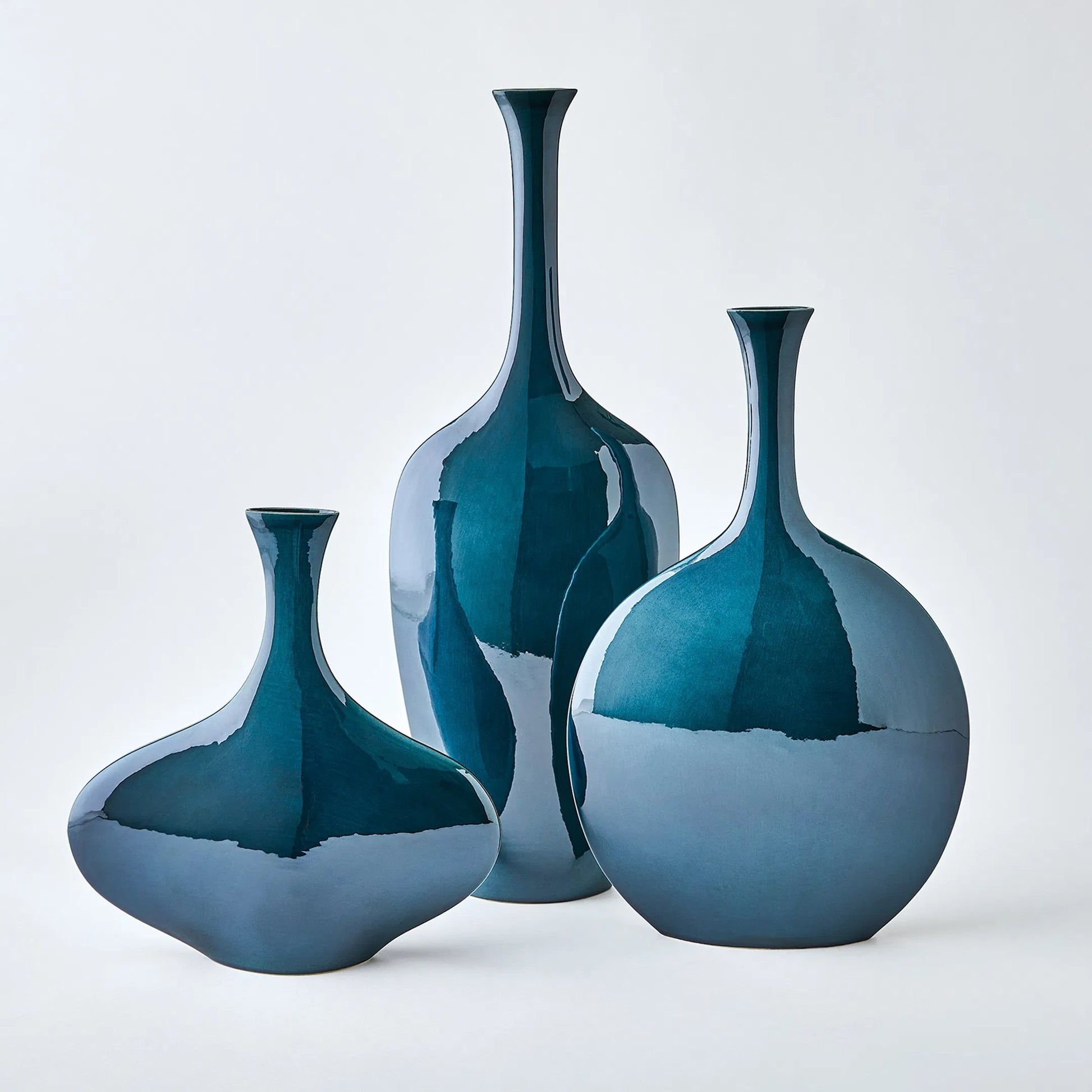 Silhouette Vase by Global Views. Made from ceramic in a modern style.