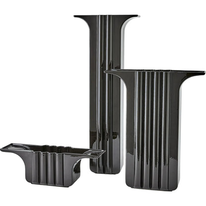 Flying Column Black Vase by Global Views in black and black gloss. Made from unique in a modern style.
